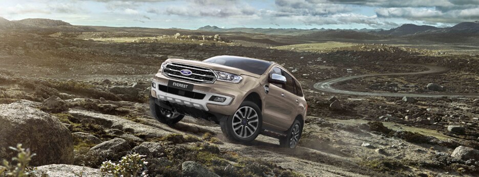 2019
                                                        Ford Everest Titanium: 500Nm Bi-Turbo engine and Five year
                                                        warranty now standard main image